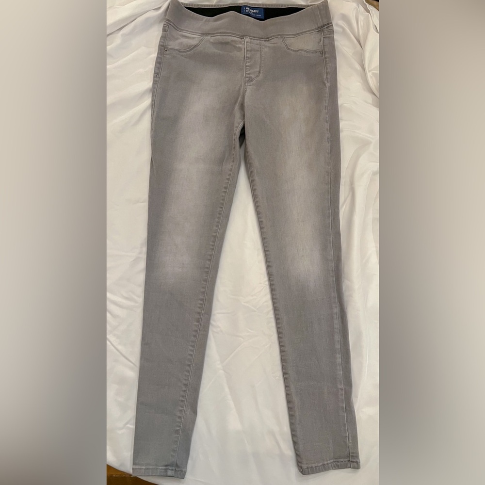Old Navy Rockstar Mid-Rise Gray Jeggings size 8